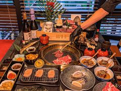 -铭牛烧肉·和牛海鲜自助(高新月牙湖店)