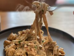 牛肝菌西班牙肉肠意粉-尤加利咖啡馆