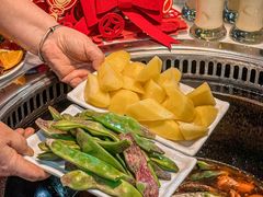 -哈尔滨烧烤·山河村铁锅炖(交大店)
