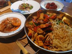 -臻鲜燕海鲜融合餐厅(金陵style店)