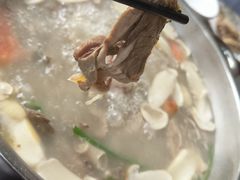 -老石黑山羊毛驴肉火锅(金凯广场店)