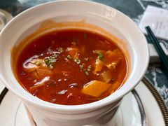 酸汤拆烩鱼头羹-扬州香格里拉·香宫中餐厅