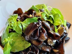 荆芥木耳拌干葱头-湖里春风·淮扬菜(丽泽天街店)