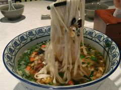 长安臊子面-汉唐宴长安食府