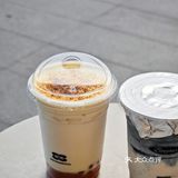 今天在这里品尝了他们家的招牌奶茶，真的是一绝！