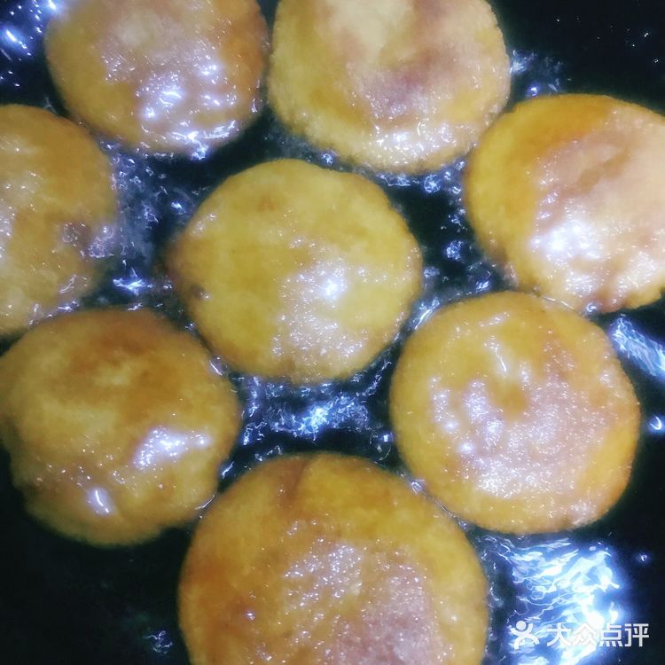 烧饼糯米粑粑折耳根早餐吃了管一天的节奏