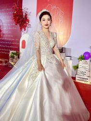 -沐澜婚纱礼服美妆馆(豪润风尚国际店)