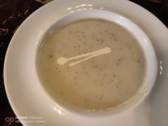 冲浪奶油蘑菇汤-马迭尔德式西餐精酿啤酒屋(中央大街店)