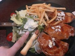 大腿鸡排-魔女厨房(明洞店)
