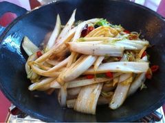 推荐菜：干锅娃娃菜-橘子洲头湘菜馆