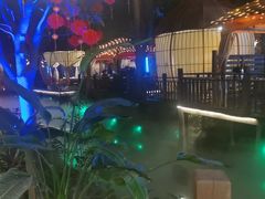 -二荆条·蜀鲜汇城市森林火锅