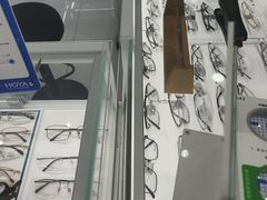 -光明眼镜·蔡司授权(徐泾店)