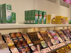 -4iNLOOK美瞳店(上海日月光中岛店)