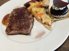 -大中华希尔顿酒店-念自助餐·嗨啤·小龙虾