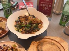 -有红鸡毛店·川菜(建设路店)