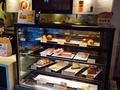 面包甜点陈列柜-麦当劳(新洲南路店)