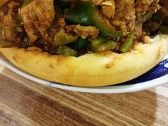 孜然夹馍-老字号杨坡红油米线腊汁肉夹馍(东四道巷店)