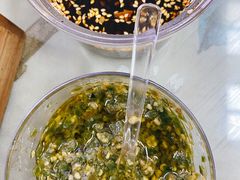 -渝之汇牛肉豌杂面