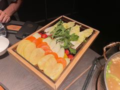 -左庭右院鲜牛肉火锅黑金店(陆家嘴中心店)