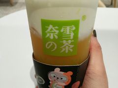 -奈雪的茶(湖滨银泰in77C区PRO店)