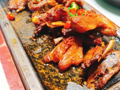 -红鼎豆捞·非遗鲍皇汤火锅(宝丰路店)