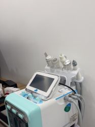 -至简医疗美容·医生集团