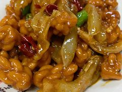 牛筋烧麻花-小民大排档(光谷店)