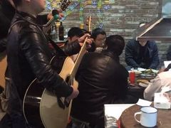 -马路牙子烧烤音乐酒馆(望京店)