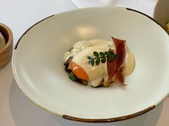 招牌慢煮红心鸡蛋，西班牙火腿，烤芦笋-蝶舍·MAISON PAPILLON