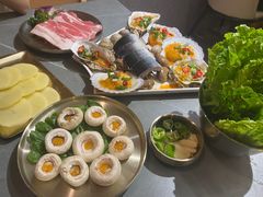 -围炉肉舍•炭烤活鳗•丹东海鲜烤肉(步行街店)