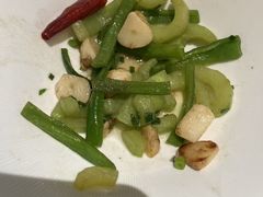 -江间有味·拼烧·鱼鲜·粤式靓汤(汉口江滩店)