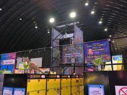 -失重星球乐园·蹦床馆(欢乐谷店)