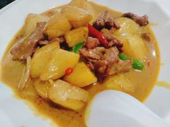 特色咖喱薯仔牛腩-百草源美食坊(板芙店)