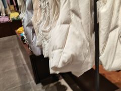 -URBAN REVIVO(高德置地广场·春广场店)