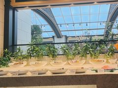 -川骄海鲜自助(王府井奥莱UP TOWN店原世界之花店)