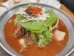 土豆排骨火锅-喇喇排骨火锅·传统韩式脊骨汤(望京西园总店)