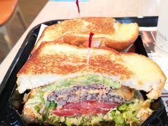-The Habit Burger Grill 哈比特汉堡(复兴soho店)