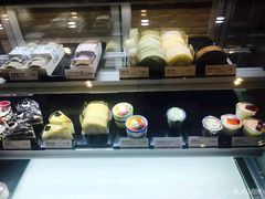 面包甜点陈列柜-樱花糕坊(万松园店)