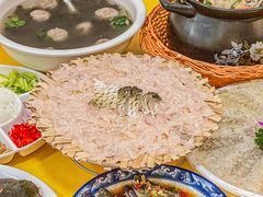 -官塘陈记鱼生·潮汕砂锅粥·牛肉火锅(潮枫路总店)