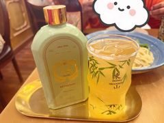 山茶茉莉小香风-秘密旅行Bonjour(黑金冠 江南西店)