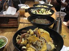 -万记麻辣烫国展总店