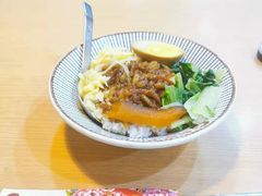 飄香滷肉飯-胡须张鲁肉饭(南京三民店)