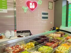 自助取餐区-爱上酸嘢