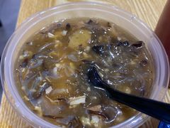 碗仔翅-小雨点糖水店(中兴街分店)