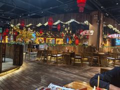 -老滇山寨•云南特色菜•地方菜•民族风情歌舞表演(金碧店)