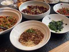 -鱼鲜饭香·招牌汽锅剁椒鱼头王