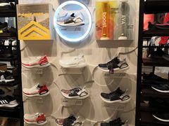 -adidas(正佳广场店)