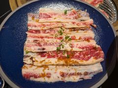 -山川小町·极番烧肉(新地假日广场店)