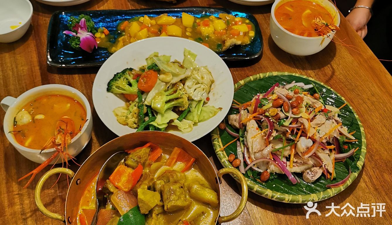 人在囧途之泰炯．泰式音乐餐吧