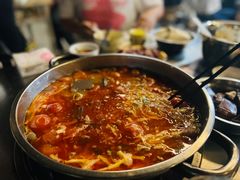 -黄利砖万峰林布依特色酸笋牛肉馆